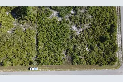 15 W 13th St, Lehigh Acres, FL 33972 - Photo 2