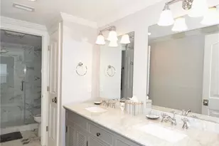 10851 Gulf Shore Dr, Naples, FL 34108 - Photo 16