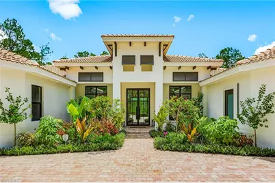 618 31st St NW, Naples, FL 34120 - Photo 2