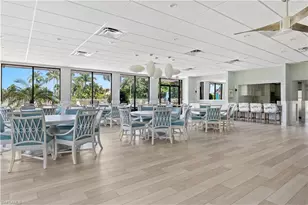 555 Park Shore Dr, Naples, FL 34104 - Photo 6