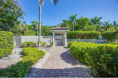 950 7th Ave S #14, Naples, FL 34102 - Photo 20