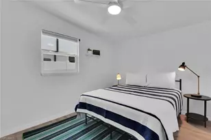 2048 Holiday Ln, Naples, FL 34104 - Photo 18