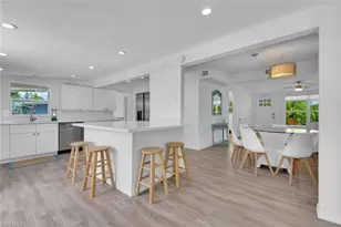 2048 Holiday Ln, Naples, FL 34104 - Photo 8