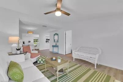 2048 Holiday Ln, Naples, FL 34104 - Photo 4