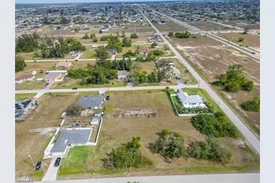 1626 NW 1st Pl, Cape Coral, FL 33993 - Photo 4