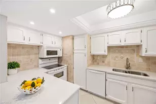 3443 Gulf Shore Blvd N, Naples, FL 34103 - Photo 4