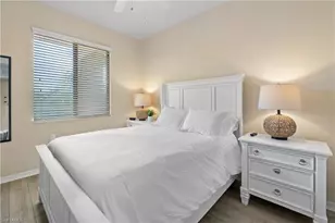 9727 Acqua Ct, Naples, FL 34113 - Photo 14