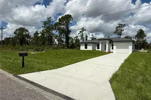 322 McArthur Blvd, Lehigh Acres, FL 33974 - Photo 4