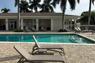 546 Broad Ave S, Naples, FL 34102 - Photo 2