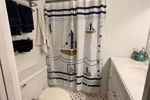 546 Broad Ave S, Naples, FL 34102 - Photo 10