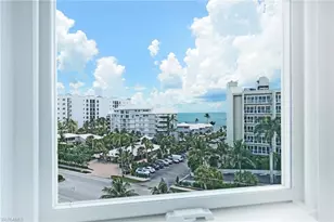 1900 Gulf Shore Blvd N, Naples, FL 34102 - Photo 10