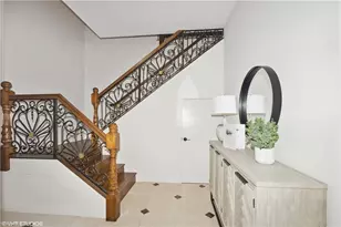 6501 Crown Colony Pl, Naples, FL 34108 - Photo 4