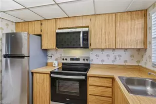 499 Forest Lakes Blvd, Naples, FL 34105 - Photo 6