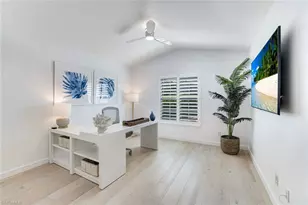 8345 Excalibur Cir, Naples, FL 34108 - Photo 16