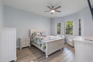 7837 Hawthorne Dr, Naples, FL 34113 - Photo 14