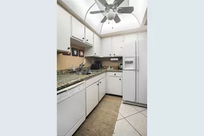 3443 Gulf Shore Blvd N #609, Naples, FL 34103 - Photo 10