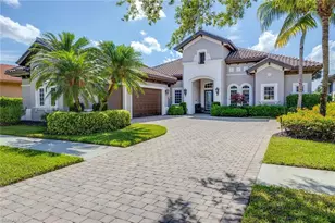 8902 Shenendoah Cir, Naples, FL 34113 - Photo 2