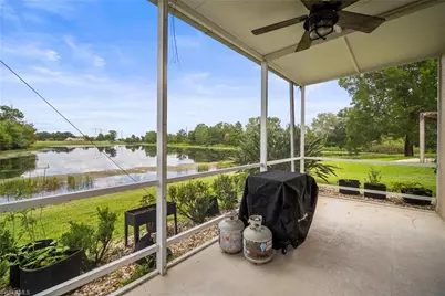12421 Eagle Pointe Cir, Fort Myers, FL 33913 - Photo 30