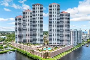 2090 W First St, Fort Myers, FL 33901 - Photo 4