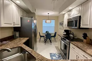 360 Horse Creek Dr, Naples, FL 34110 - Photo 4