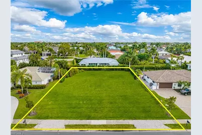 4228 Crayton Rd, Naples, FL 34103 - Photo 1