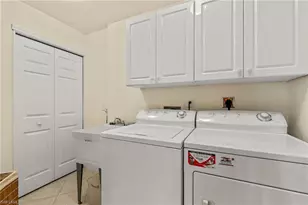 2381 Hidden Lake Ct, Naples, FL 34112 - Photo 22