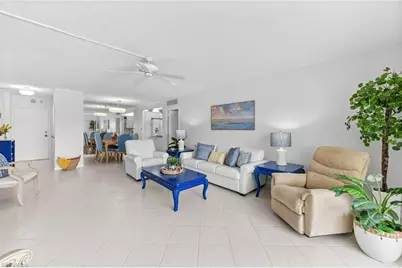 1977 Gulf Shore Blvd N #204, Naples, FL 34102 - Photo 8