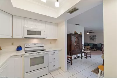 3913 SE 11th Ave #206, Cape Coral, FL 33904 - Photo 8