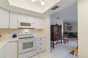 3913 SE 11th Ave, Cape Coral, FL 33904 - Photo 8