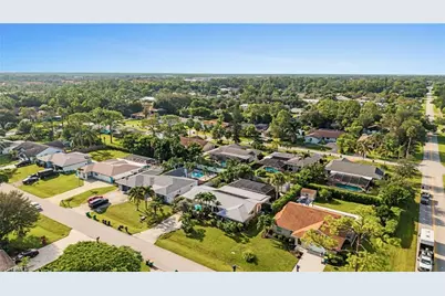 212 Willowick Dr, Naples, FL 34110 - Photo 30