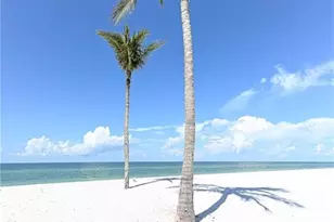 101 Dominica Ln, Bonita Springs, FL 34134 - Photo 4