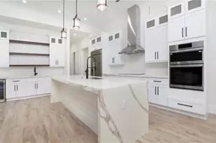 652 15th St SW, Naples, FL 34117 - Photo 14