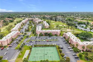 150 Turtle Lake Ct, Naples, FL 34105 - Photo 4