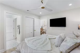 754 Wiggins Bay Dr, Naples, FL 34110 - Photo 20