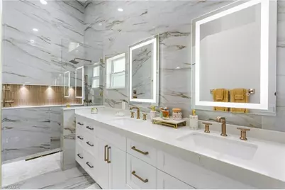 754 Wiggins Bay Dr, Naples, FL 34110 - Photo 18