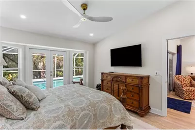 754 Wiggins Bay Dr, Naples, FL 34110 - Photo 14