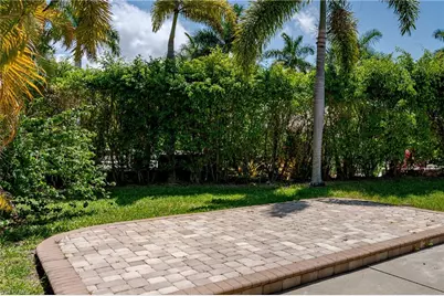 13430 Ladyfish Ln, Naples, FL 34114 - Photo 6
