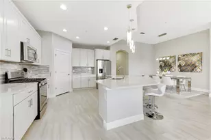 2185 Frangipani Cir, Naples, FL 34120 - Photo 12