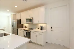 26331 Coco Cay Cir, Bonita Springs, FL 34135 - Photo 12