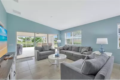 8165 Xenia Ln, Naples, FL 34114 - Photo 14