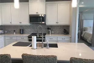 2555 Seychelles Dr, Naples, FL 34112 - Photo 4