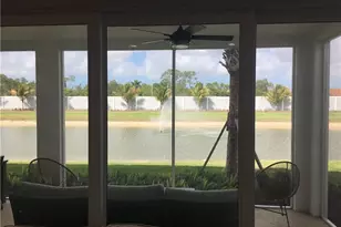 2555 Seychelles Dr, Naples, FL 34112 - Photo 10