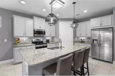 28188 Seasons Tide Ave, Bonita Springs, FL 34135 - Photo 10