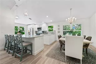 347 Emerald Bay Cir, Naples, FL 34110 - Photo 10