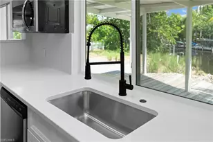 66 River Ct, Naples, FL 34110 - Photo 16