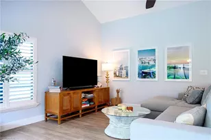 719 Reef Point Cir, Naples, FL 34108 - Photo 20