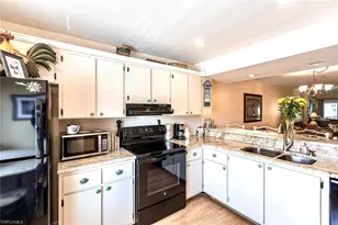 185 Penny Ln, Naples, FL 34112 - Photo 6