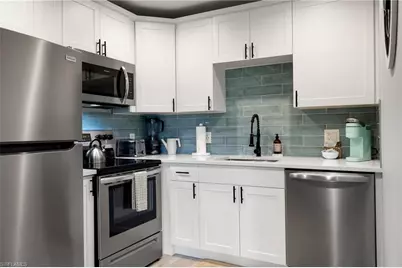 975 9th Ave S #19, Naples, FL 34102 - Photo 6