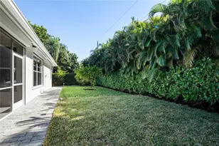 1216 Cypress Woods Dr, Naples, FL 34103 - Photo 26