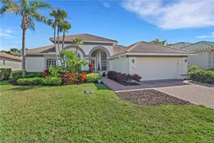 8768 Mustang Island Cir, Naples, FL 34113 - Photo 2
